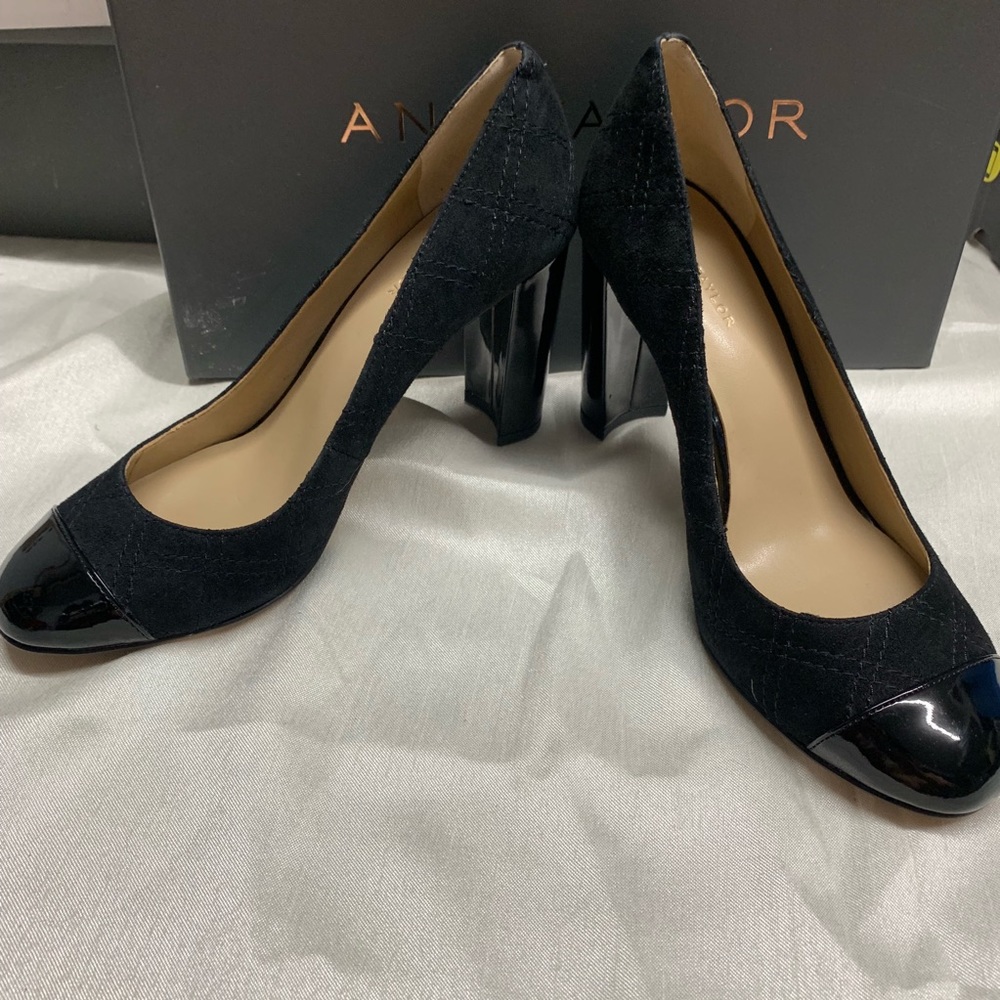 Ann Taylor Alma quilted cap toe pump